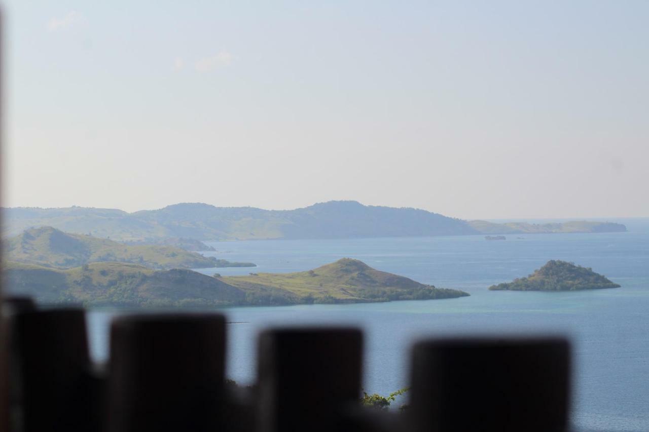 Theodor Hotel Labuan Bajo Buitenkant foto